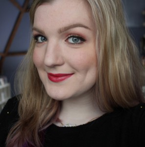 Burberry- Lip- Mist- Rosy- Red- mau- 205