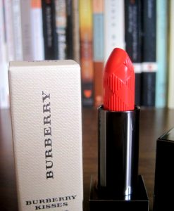 son- burberry- kisses