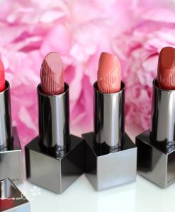 son- burberry- kisses