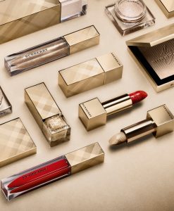 son- burberry- kisses