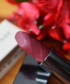 son- burberry- lip- mist