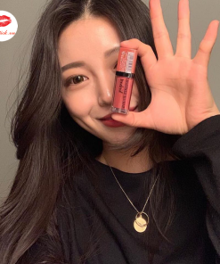 son-bourjois-rouge-edition-velvet-12