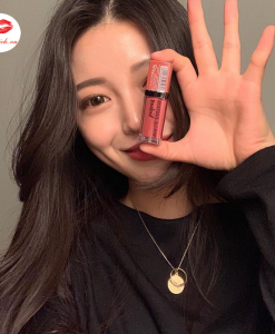 son-bourjois-rouge-edition-velvet-12