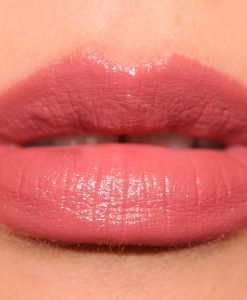 Son Diorific Mat 440 Charm lên môi tự nhiên