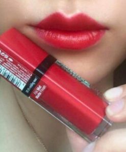 Son Bourjois Velvet 18 lên môi tự nhiên
