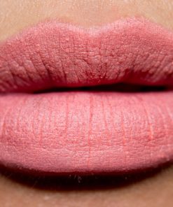 Son Nars Velvet Matte Lip Pencil Bolero lên môi