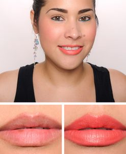 Son Gucci 110 Fever lên môi