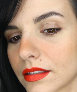 Son Kiko 117 Papaya lên môi