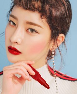 Son 3CE Red Recipe màu 212 lên môi