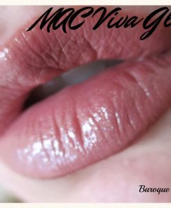 Son MAC Viva Glam II lên môi