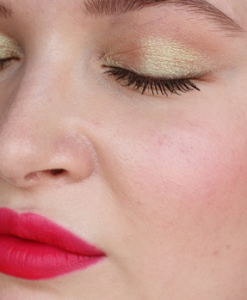 chat-son-burberry-magenta-liquid-lip-velvet