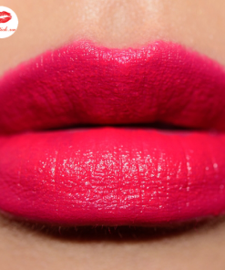 swatch-son-burberry-33-magenta-liquid-lip-velvet