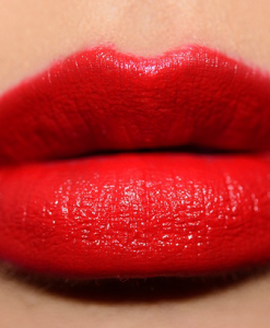 swatch-son-burberry-41-military-liquid-lip-velvet