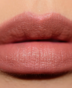 son-burberry-lip-velvet-nude-407