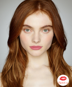 charlotte-tilbury-dolly-bird--hollywood-lips