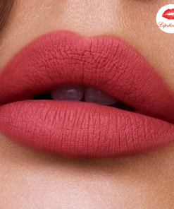 charlotte-tilbury-too-bad-im-bad-hollywood-lips