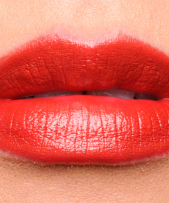 son-guerlain-rouge-g-de-47-gisela
