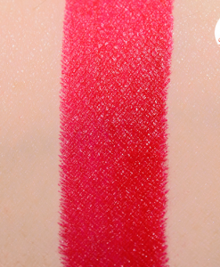 Swatch son MAC Rouge En Snow