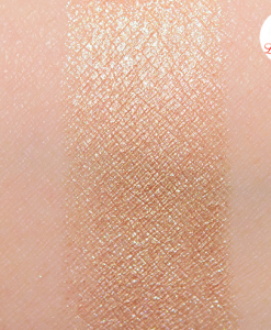 Swatch son MAC Warm Ice