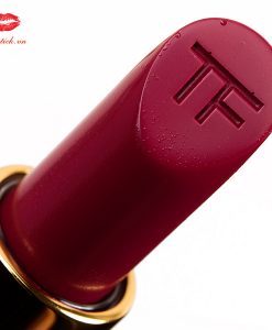 tom-ford-dangerous-beauty-77