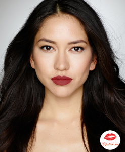 Charlotte-Tilbury-Matte-Revolution-mau-Legendary-Queen