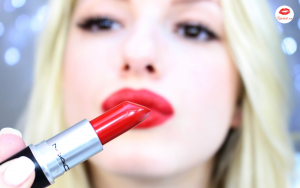 Review son MAC Brave Red