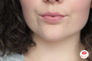 Review Son MAC Modesty