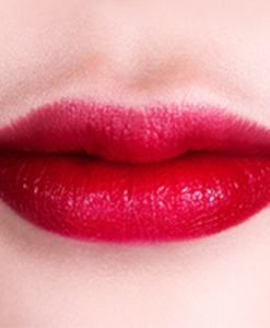 Son Espoir Màu Đỏ Cherry Lên Môi