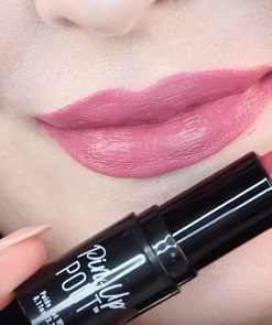 NYX-Almost-Famous-pin-up