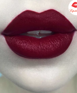 Son-moi-Kat-Von-D-Vampira