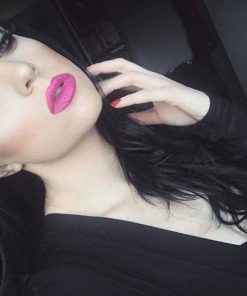 mau-son-nyx-matte-lipstick-shocking-pink