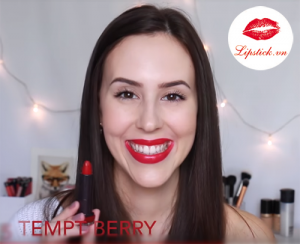 Đẹp Sắc Sảo Với Son Covergirl Màu Đỏ Ánh Tím