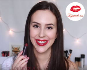 Đầy Ấn Tượng Với Son Covergirl Màu Đỏ Mận