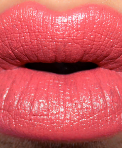 son-li-nyx-matte-Strawberry-Daiquiri