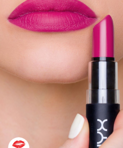 son-li-nyx-matte-lipstick-Sweet-Pink