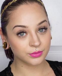 son-li-nyx-matte-lipstick-summer-breeze
