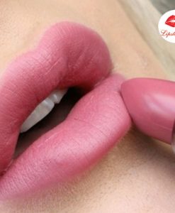 son-nyx-matte-lipstick-natural-swatch