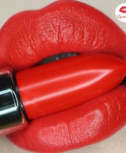son-nyx-matte-lipstick-pure-red