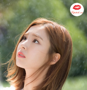 Son NYX Matte Lipstick Temptress