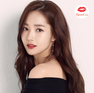 Review Son NYX Velvet Matte Charmed