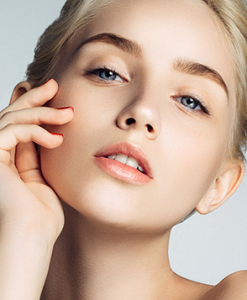 Son Lipstick Queen Saint Màu Cam Đào