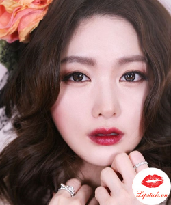 Đầy Ma Mị Với Son Lipstick Queen Saint Màu Đỏ Rượu