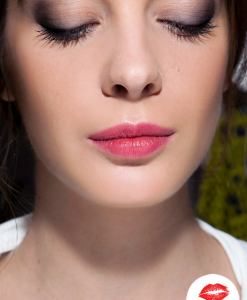 Son Lipstick Queen Saint Màu Hồng Fuchsia