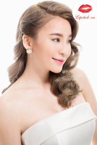 Đẹp Dịu Dàng Với Son Lipstick Queen Silver Screen Màu Hồng Baby
