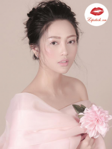Thuần Khiết Với Son Lipstick Queen Sinner Màu Hồng Tươi
