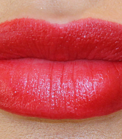 Son Lipstick Queen Velvet Rope Màu Đỏ Thuần