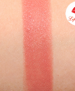 Son D&G 135 Petal Sở Hữu Chất Son Mềm Mướt