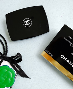 Thiet-ke-phan-phu-Chanel-Le-Teint-Ultra-Tenue