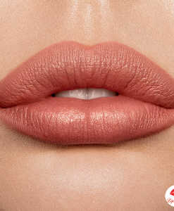 charlotte-tilbury-super-model