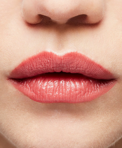 son-mac-see-sheer-in-monochrome-hong-cam